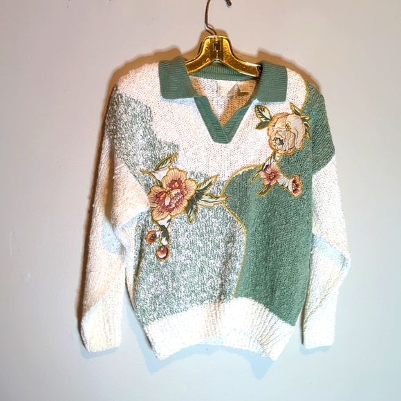 needles and yarn Sweaters - Vintage mom sweater size medium